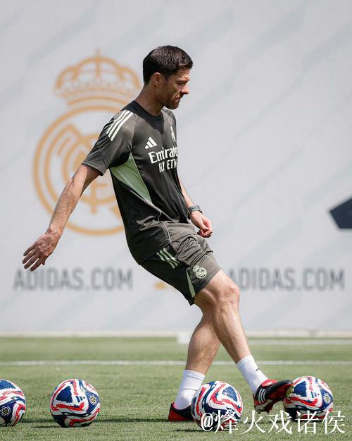 阿隆索调整策略!重用皇马24岁天才,2战2球,居莱尔再度首发遭替换 阿隆索调整策略!重用皇马24岁天才,2战2球,居莱尔再度首发遭替换